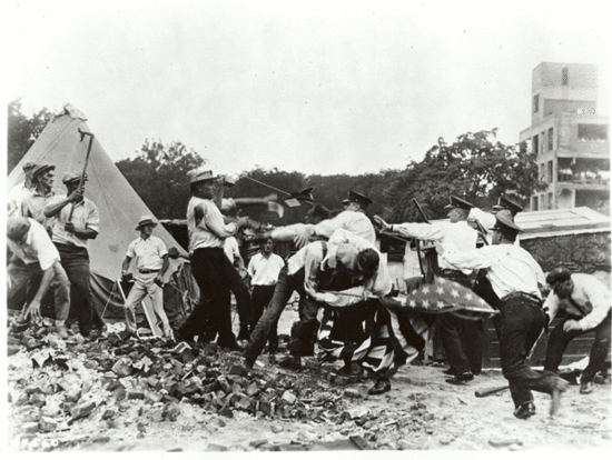 Bonus Marchers clash with police in 1932