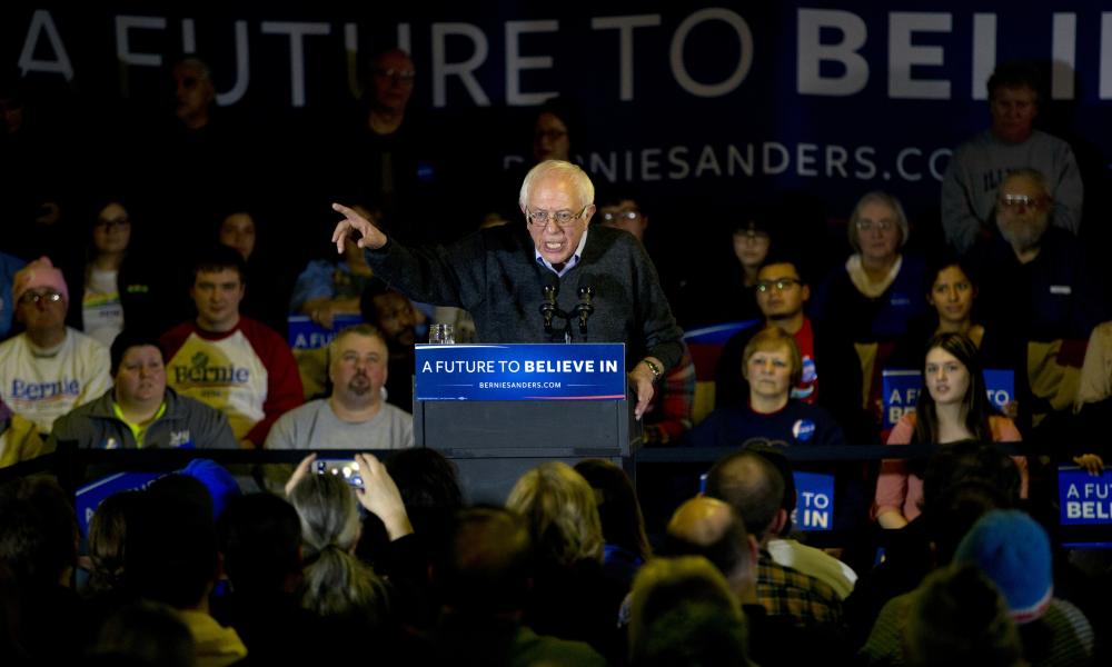 Sanders addresses the Clinton, Iowa crowd.